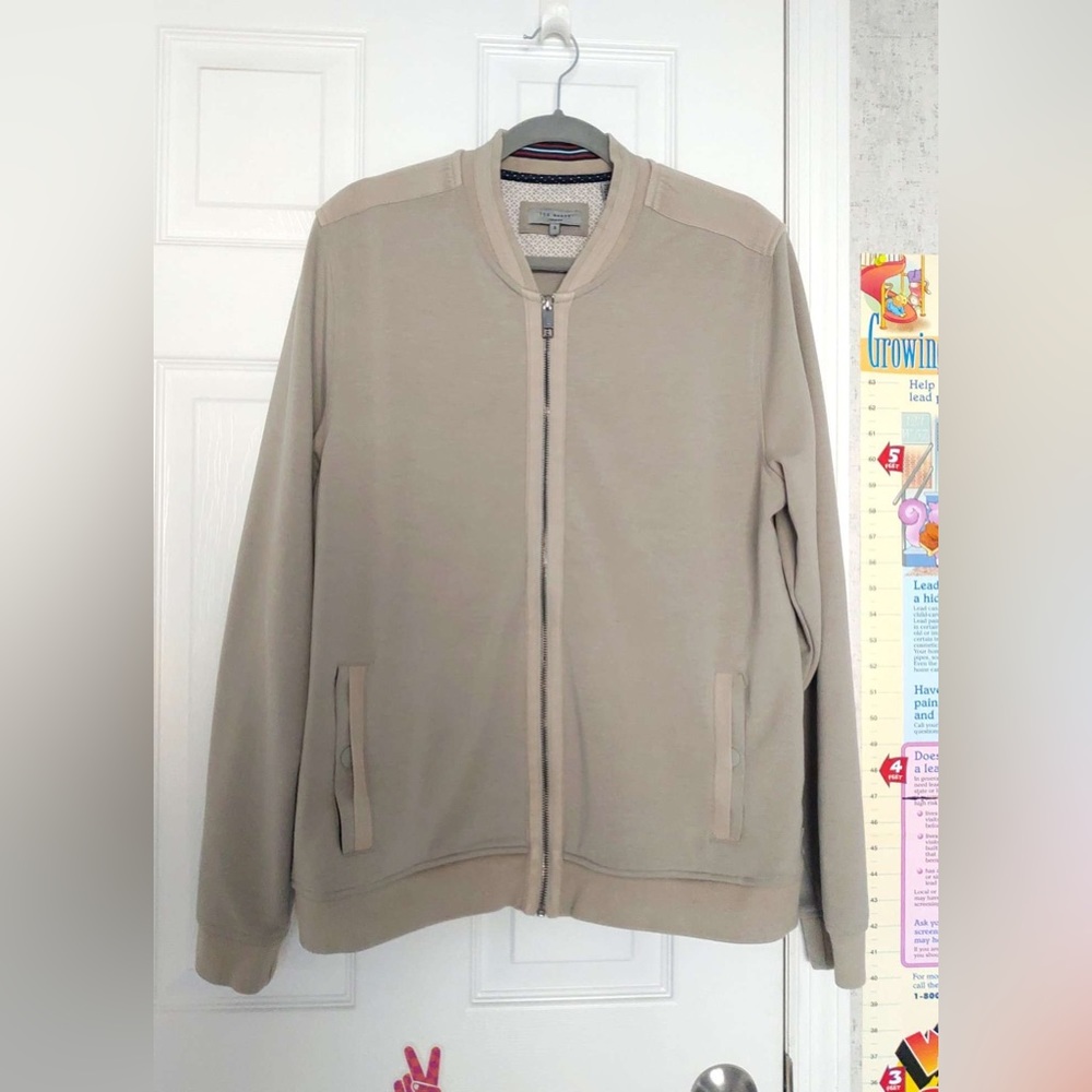 Ted Baker Men’s Full zipped sweater Jacket size 5 ivory